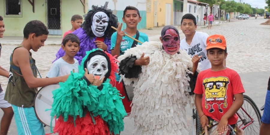 Ursos carnavalescos começam a tomar conta das ruas de Mossoró