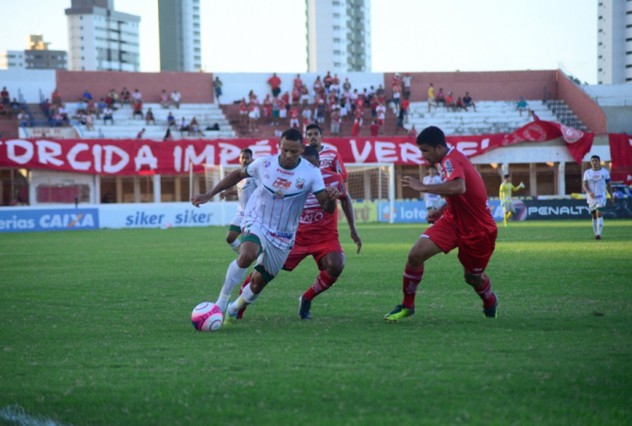 Com um ponto ganho em dez jogos, Baraúnas se aproxima cada vez mais da Série B do Estadual