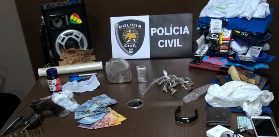 Polícia estoura boca de fumo e prende dois suspeitos em Assu