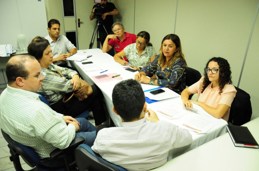 Prefeitura realiza audiência com o Sindiserpum para discutir demandas dos servidores