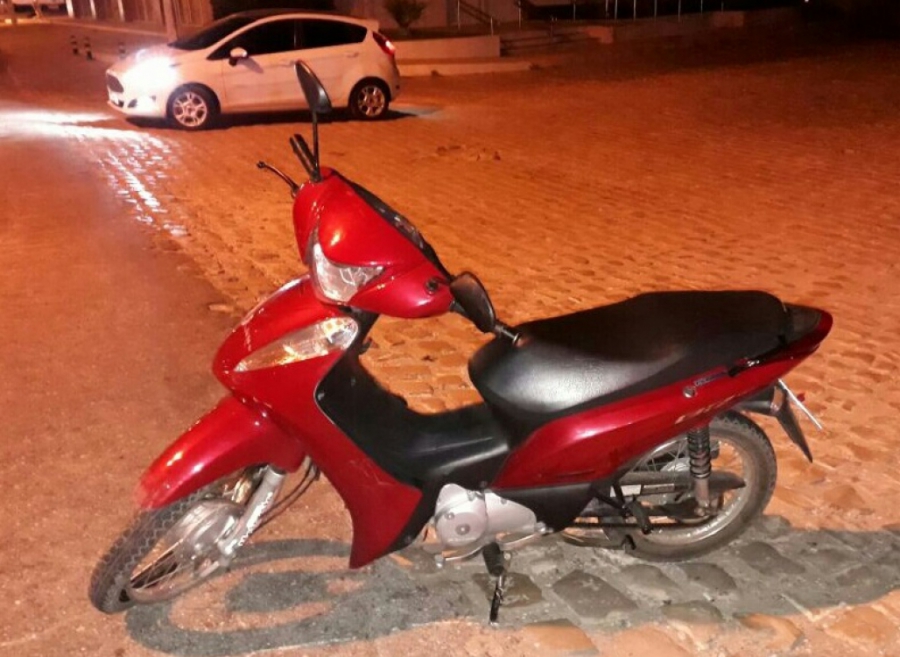 Dupla é presa pela Polícia Militar após roubar moto durante apagão em Mossoró