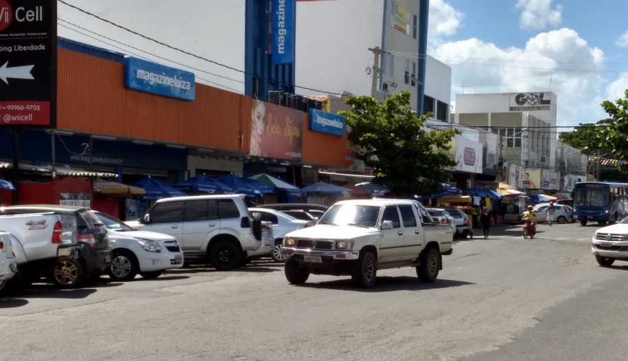 Prefeitura implantará estacionamento rotativo na rua Coronel Gurgel
