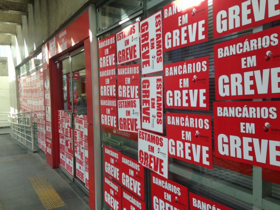 Bancários do RN decidem amanhã se entram em greve