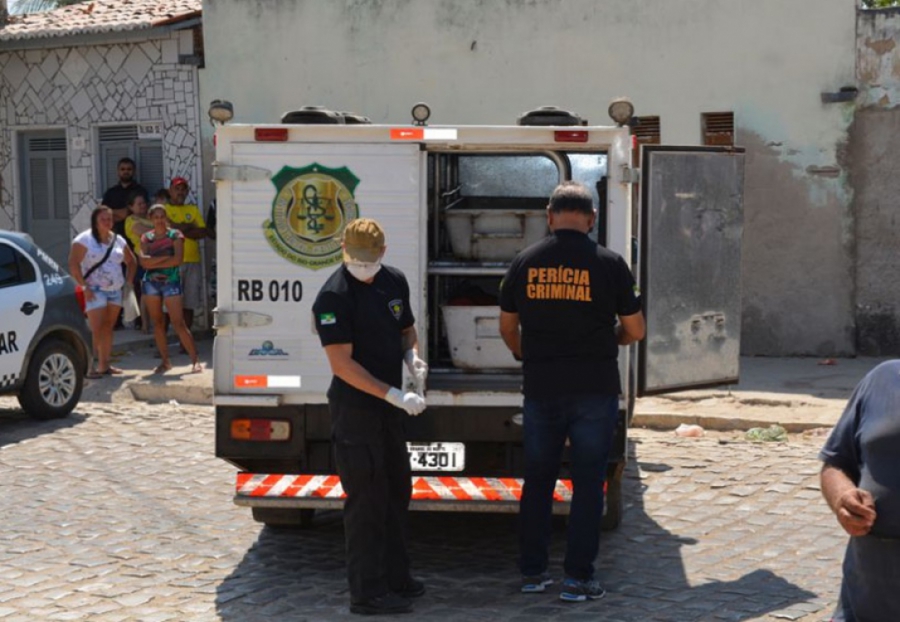 Homem é assassinado a tiros por motoqueiro enquanto ia para o trabalho em Mossoró