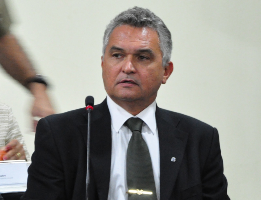 General eleito pelo PSL no RN pede prisão de ministros do STF