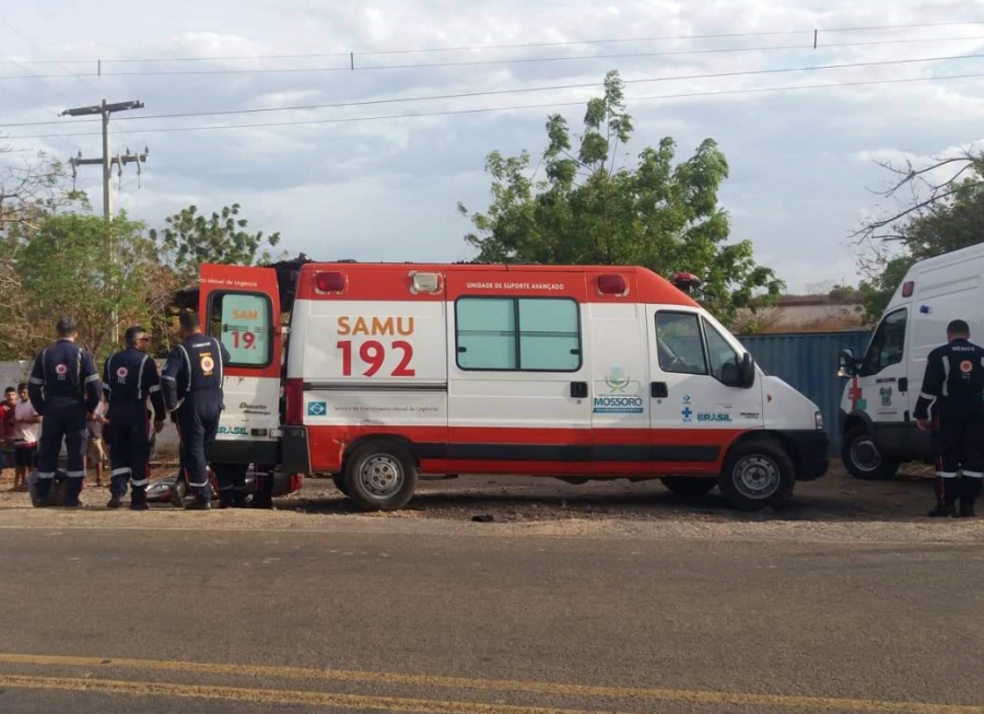 Motociclista morre após perder o controle e cair de moto na BR-405 em Mossoró