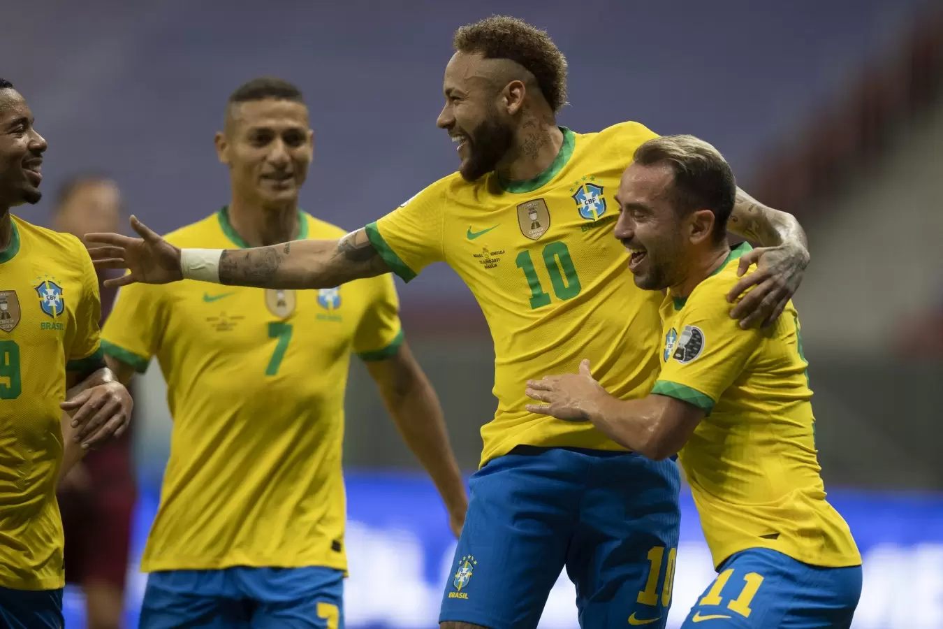 Copa América: Brasil enfrenta seleção peruana no Nilton Santos