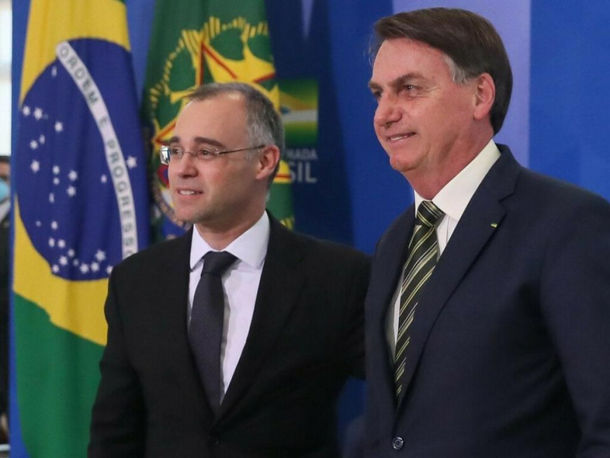Bolsonaro indica André Mendonça ao Supremo Tribunal Federal