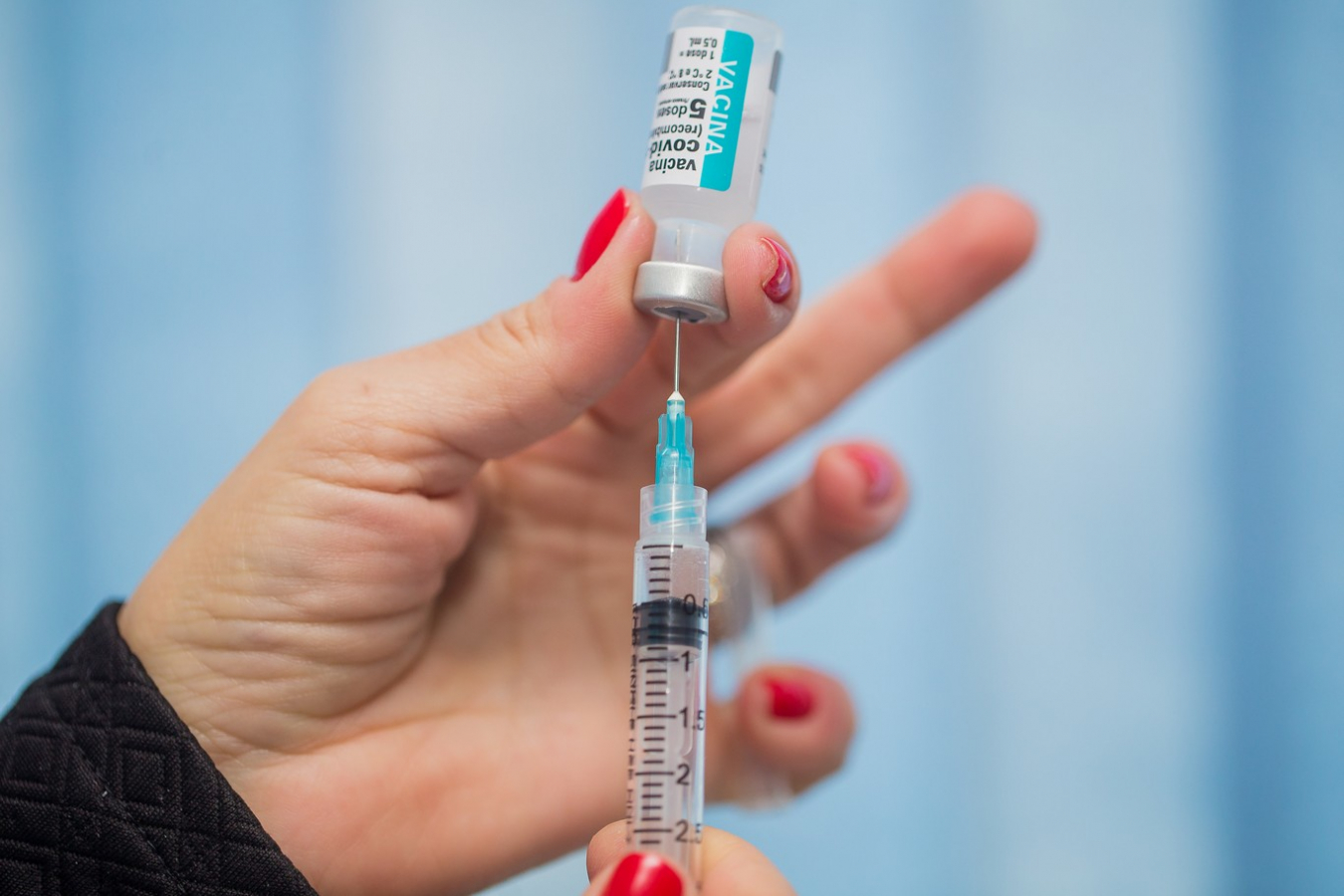 Anvisa autoriza ampliação da validade de vacina da Pfizer
