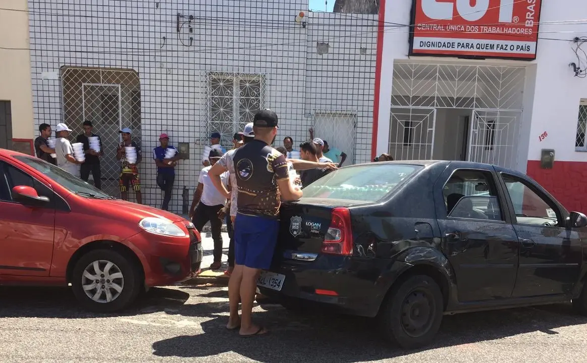 Rogério Marinho diz que manifestação da CUT foi paga com marmitas