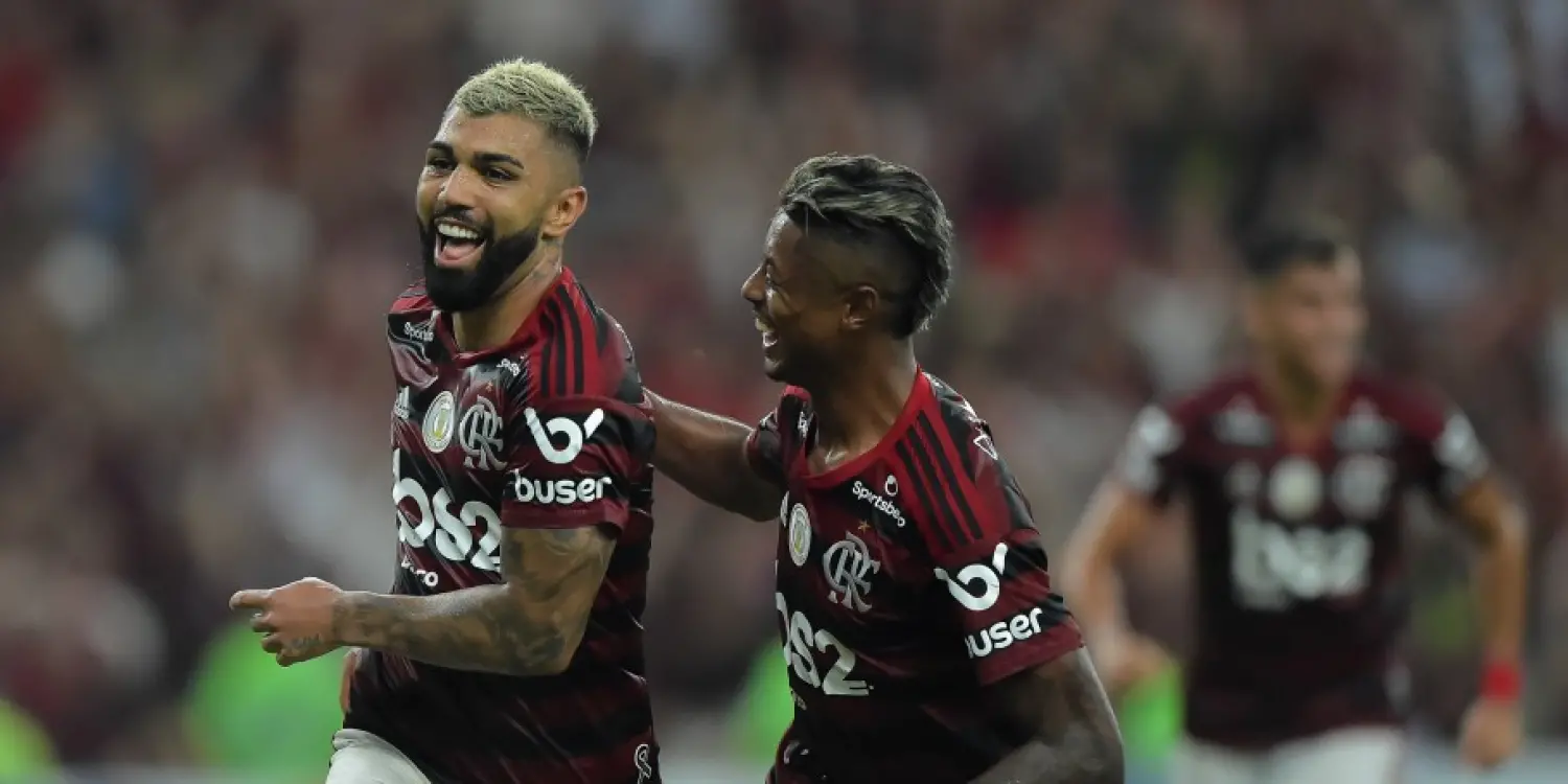 Flamengo vira sobre o Bahia e aumenta vantagem na liderança da Série A 
