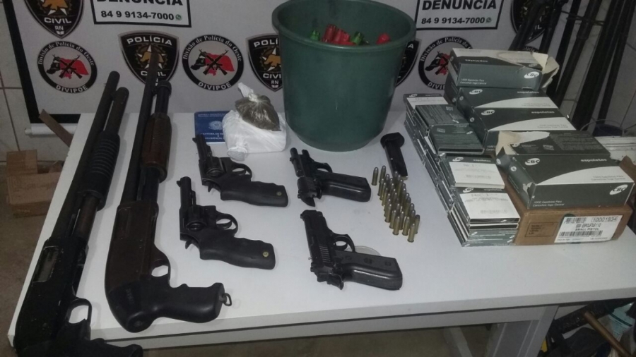 Divipoe recupera armas roubadas de Centro de Treinamento de Vigilantes em Mossoró; três são presos