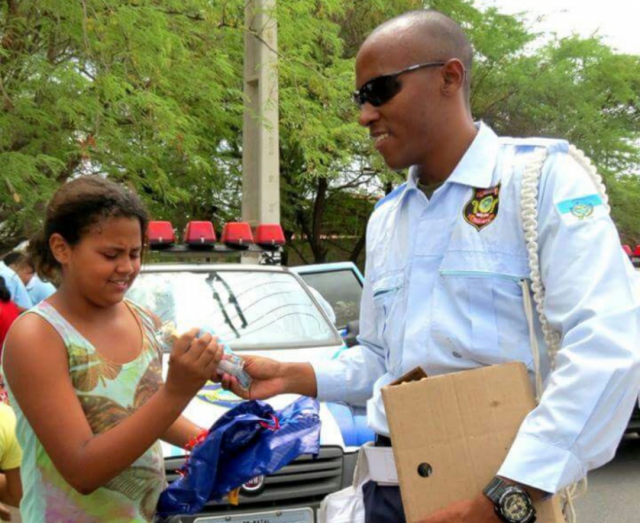 Agentes de Trânsito realizam campanha solidária em Mossoró