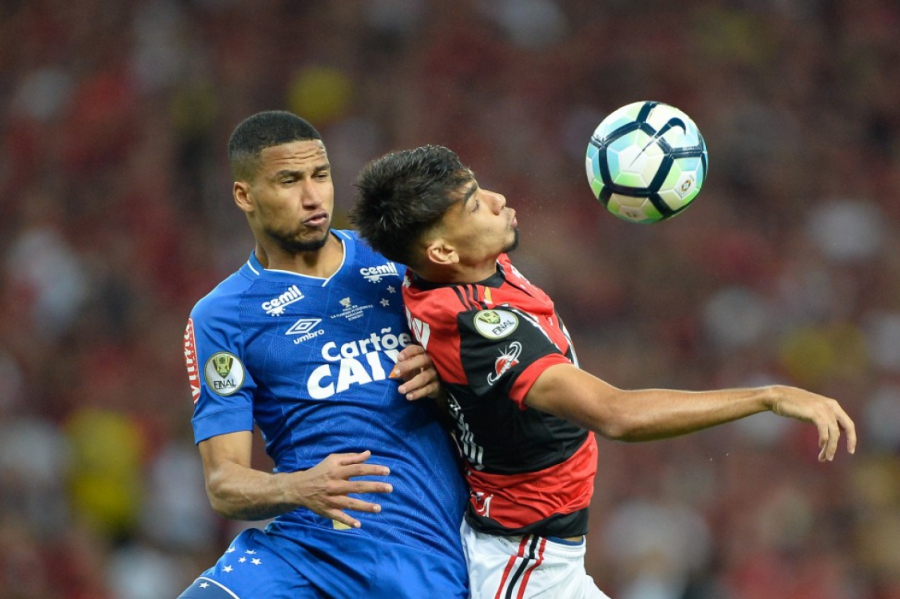 Flamengo e Cruzeiro empatam no 1Â° jogo da decisão