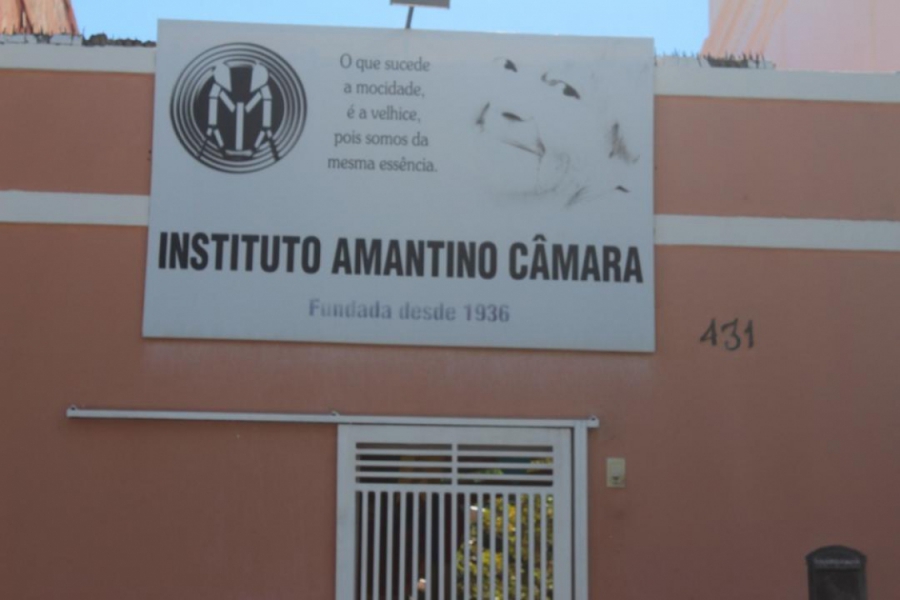 Campanha no Instagram pretende arrecadar R$ 10 mil para o Amantino Câmara