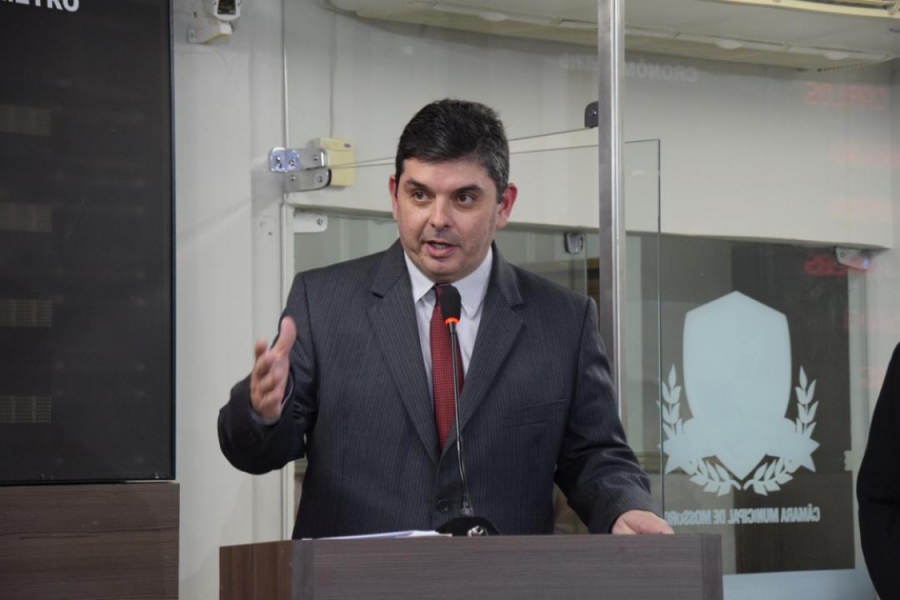 Câmara realiza solenidade em homenagem aos 49 anos da UERN