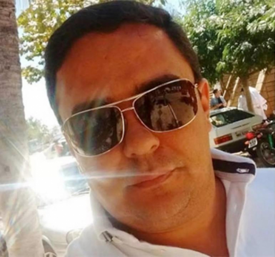 Homem é assassinado a tiros na frente dos filhos em Patu