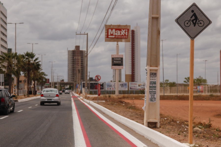 Pedestres e ciclistas poderão ser multados a partir de 2018