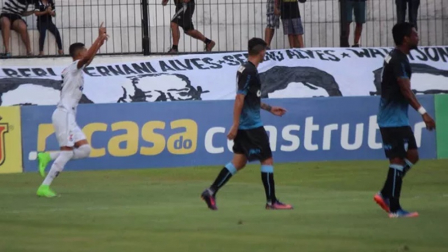 Em meio à crise, ABC vence Londrina por 3 a 0 no Frasqueirão