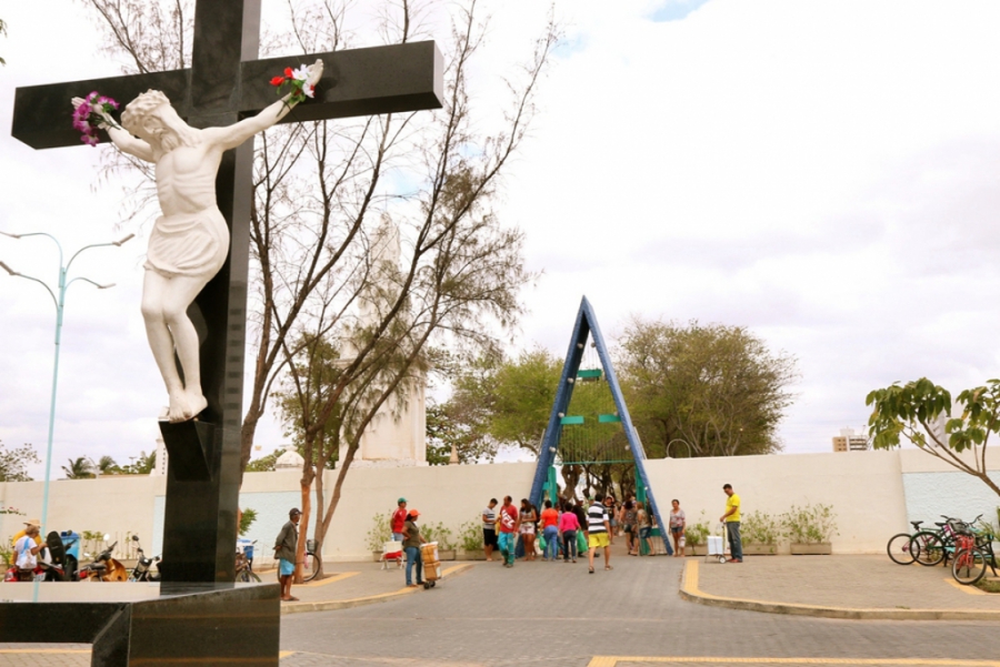 Diocese divulga horários das missas do Dia de Finados em Mossoró