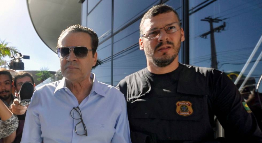 Henrique Alves chora em depoimento e diz que abriu conta no exterior por orientação de Eduardo Cunha
