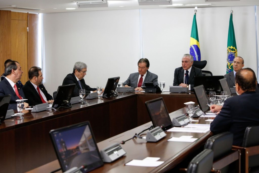 Temer se reúne com Maia e ministros para discutir reforma da Previdência