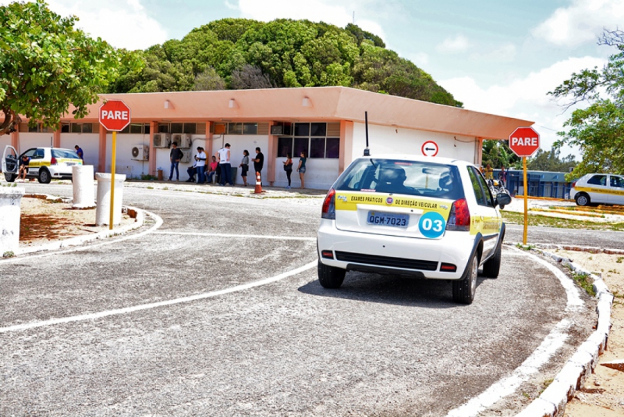 Detran aplica exames de direção veicular em quatro cidades do interior