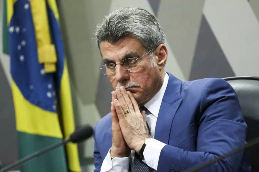 Michel Temer deve trocar 17 ministros, diz Romero Jucá