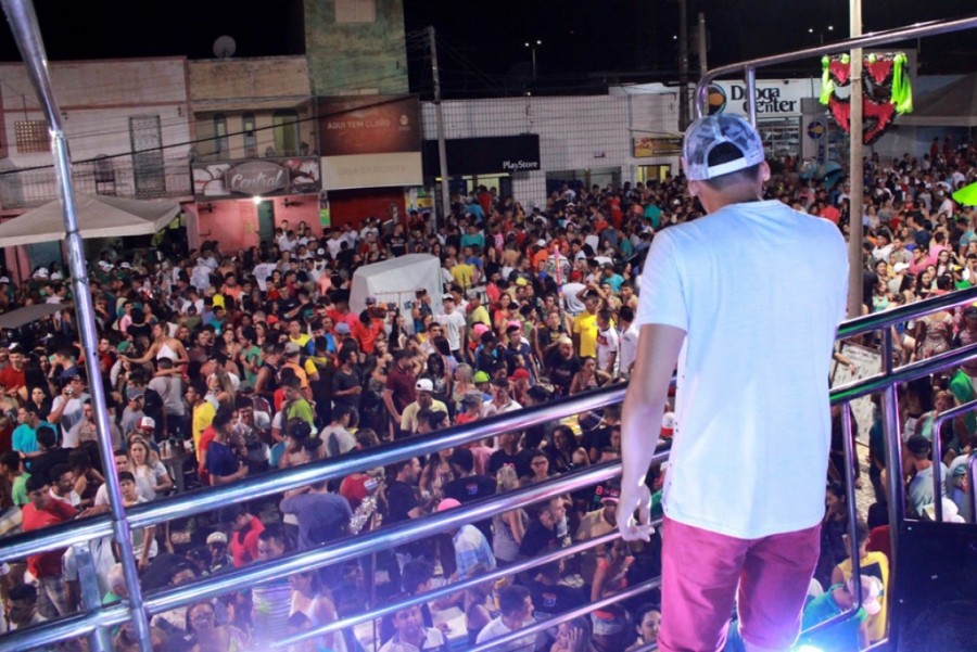 Avine Vinny no domingo e Grafith na terça; veja a programação completa