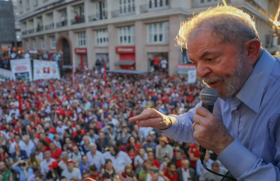 Lula diz estar tranquilo e reafirma que não cometeu crime