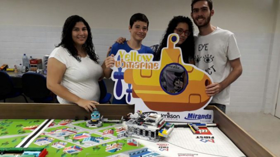 Alunos da rede municipal participam de Feira Nacional de Robótica