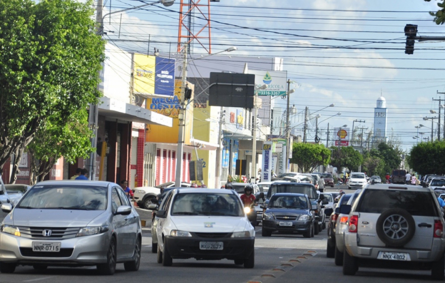 Renovação da CNH vai exigir curso e prova teórica a partir de junho
