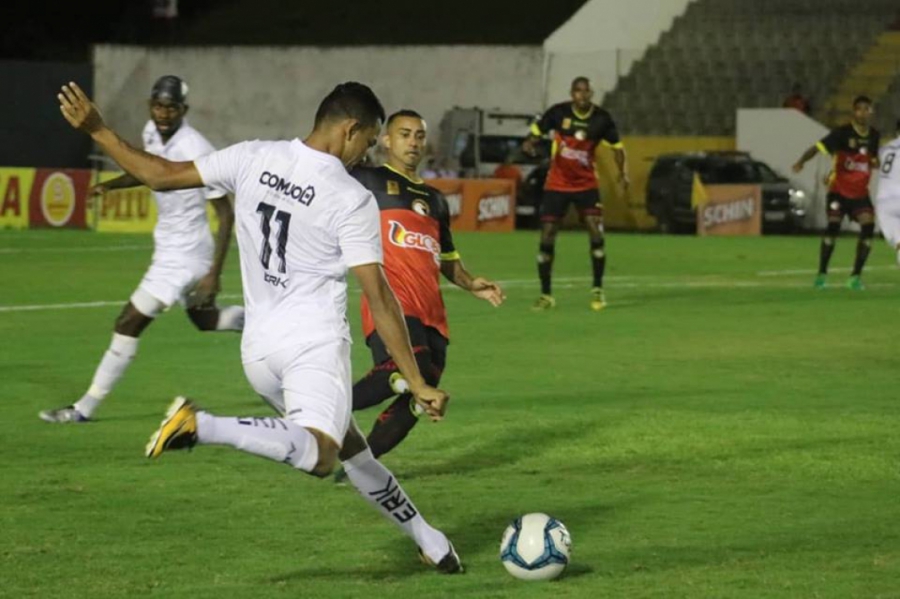 Globo marca no fim e vence o ABC pela Copa do Nordeste