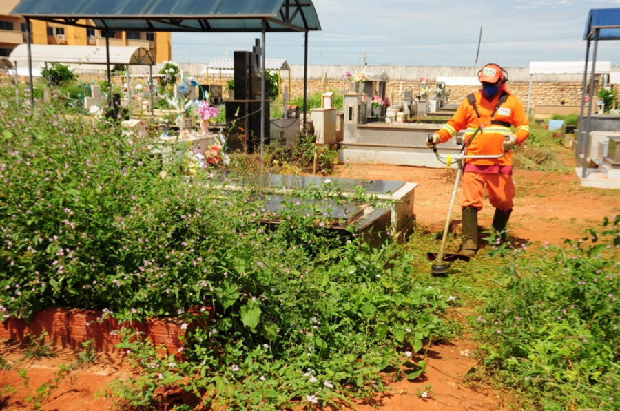 Cemitérios de Mossoró recebem mutirão de limpeza