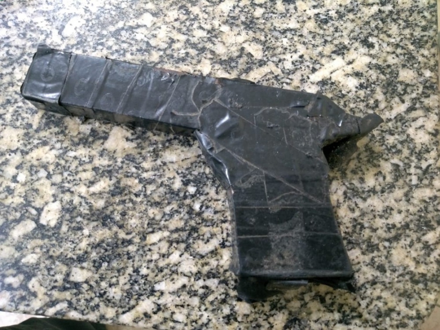 Homem aponta arma de brinquedo contra PMs e é baleado em Mossoró