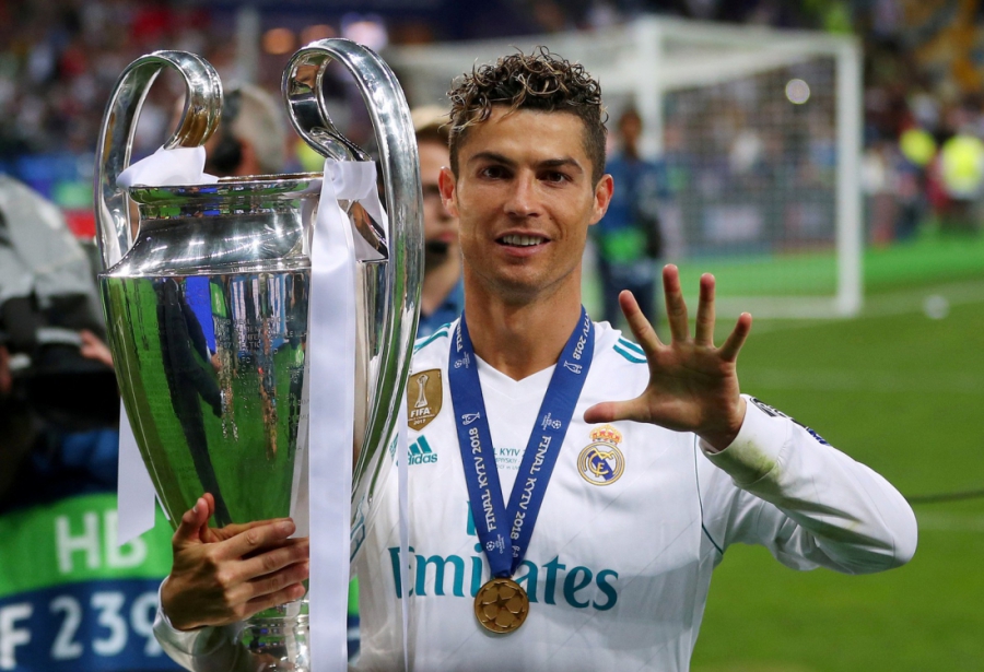 Cristiano Ronaldo fecha ciclo pelo Real Madrid e acerta com a Juventus