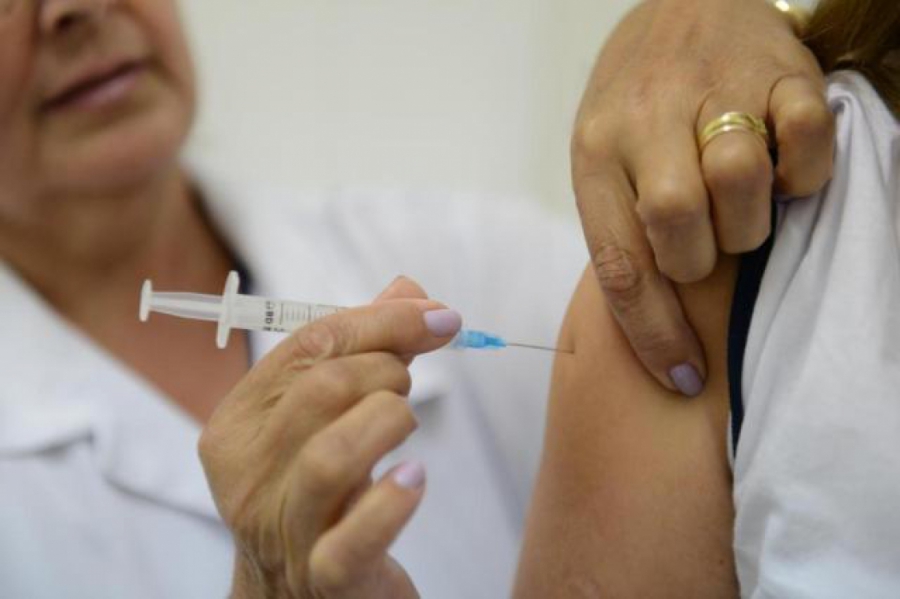 Anvisa altera indicações para uso de vacina contra a dengue