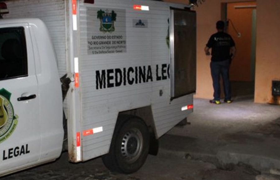 Adolescente tem casa invadida e é morto com diversos tiros