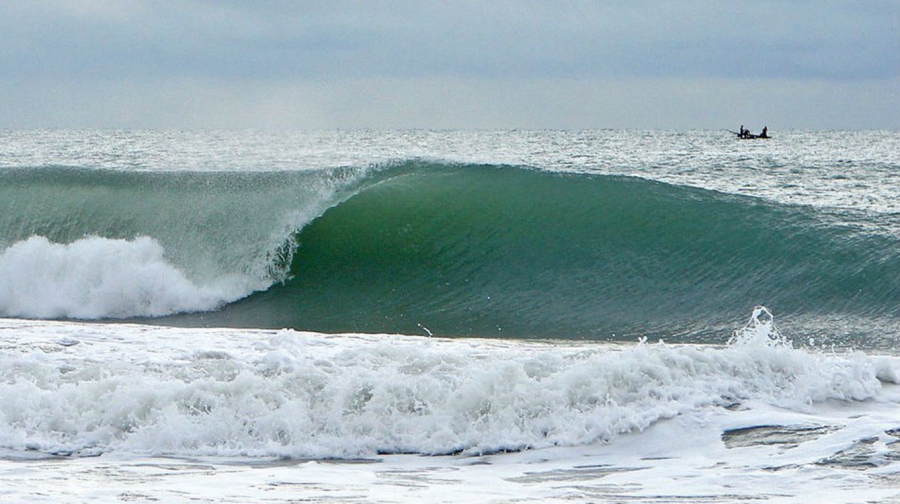 Marinha alerta para ressaca e ondas de até 2,5 metros no RN