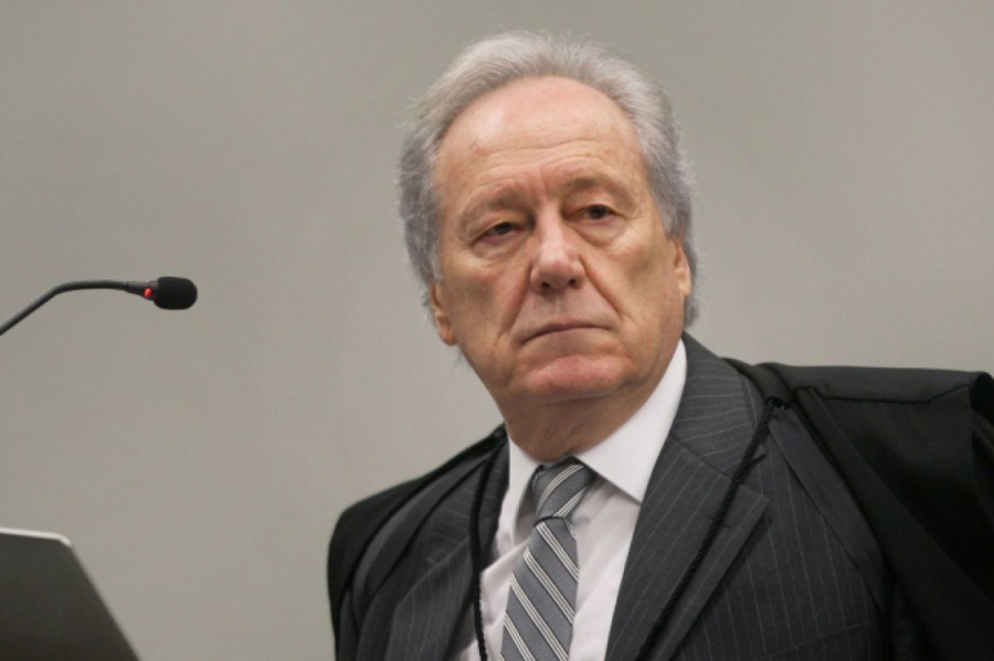 Lewandowski quer cumprimento de autorização para Lula dar entrevistas