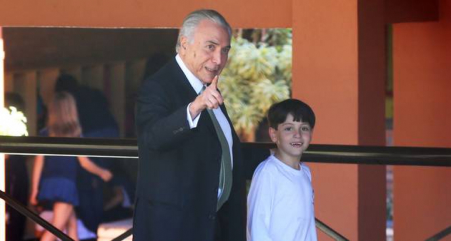 ‘Michelzinho’, filho do ex-presidente Temer, teve celular apreendido pela PF