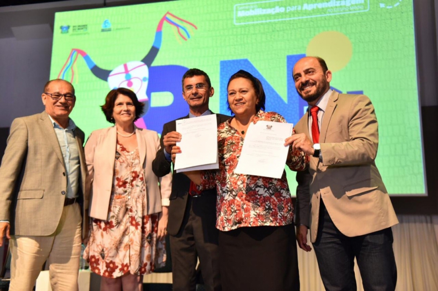 Fátima sanciona lei que garante liberdade de expressão em escolas do RN